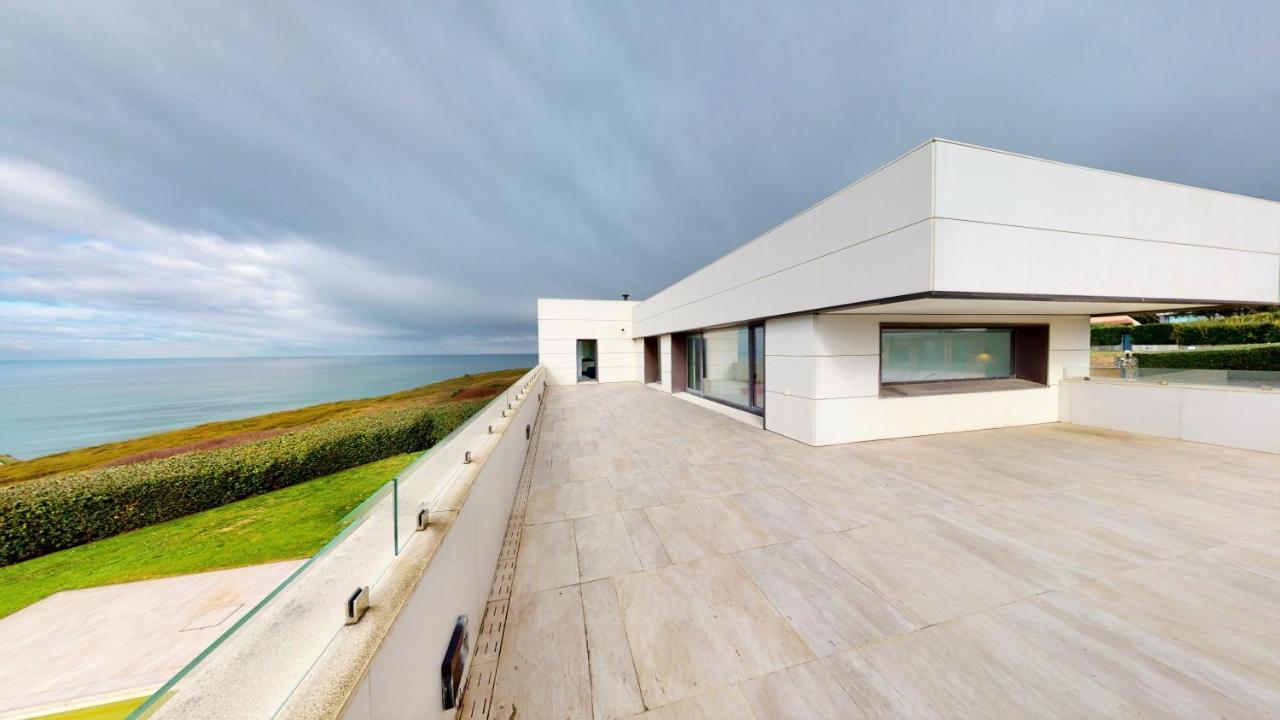 And Sea Villa