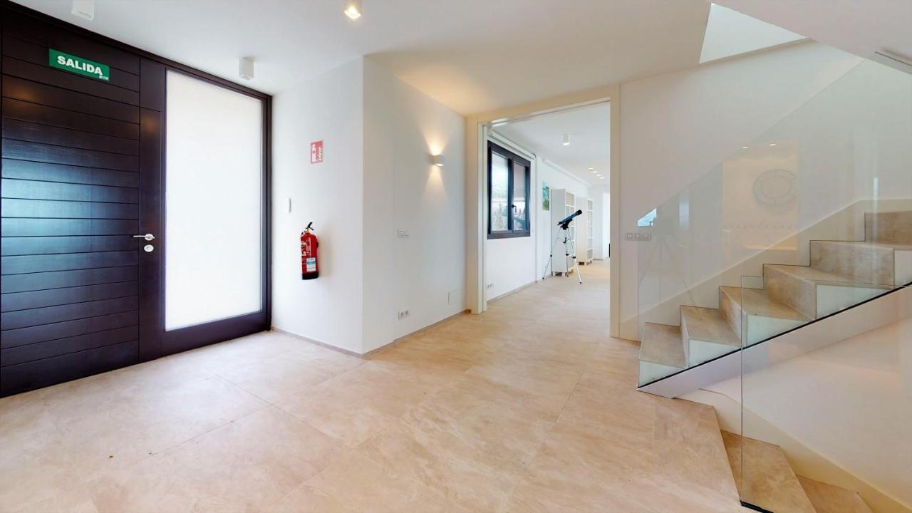 And Sea Villa *